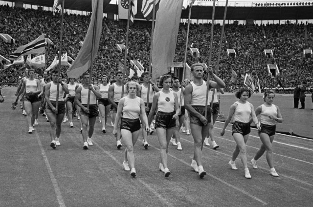 С днёмфизкультурника