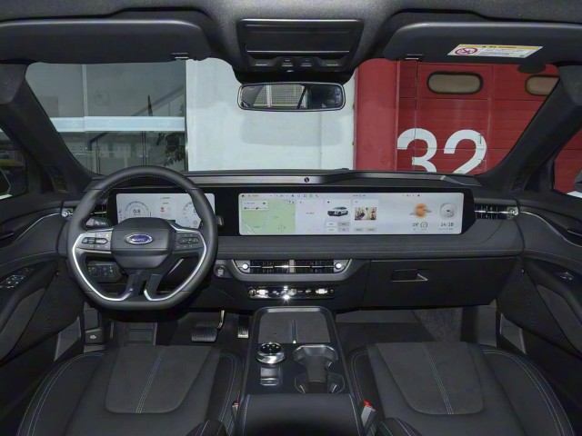Новый Ford Mondeo 2026: В салоне — 1,1-метровый 4K-дисплей и медиасистема на базе SoC Qualcomm 8155