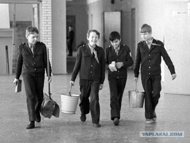 Родительский комитет ходит по домам...