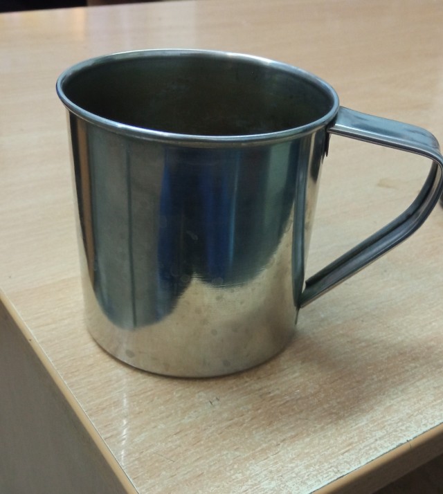 А из какой кружки вы пьёте на работе?