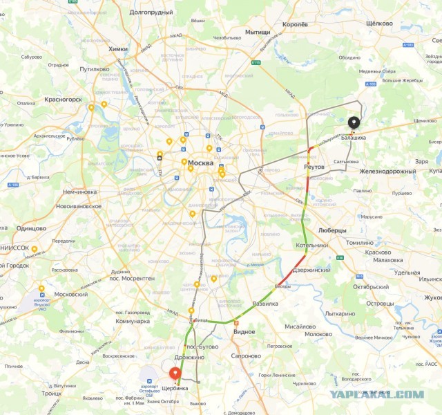 По дороге из Щербинки в Балашиху утонул автомобиль