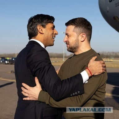 Премьер Британии Сунак прибыл в Киев