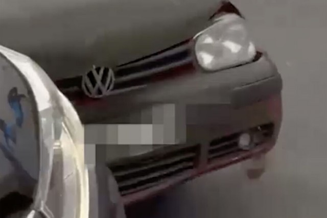 На москвича, который таранил краснодарскую семью на трассе, завели уголовное дело.  Его обвиняют в угрозе убийством