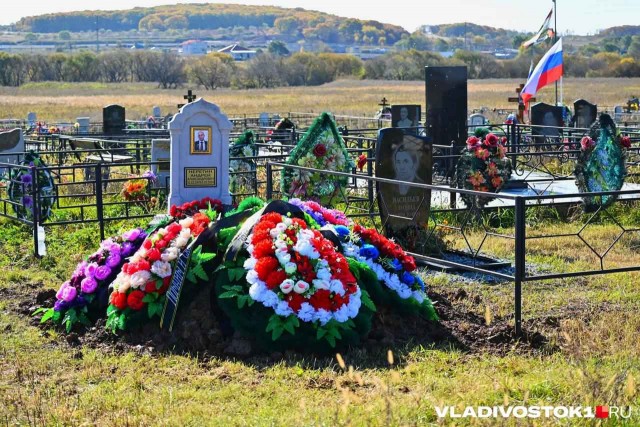 Актёра Андрея Неретина, сыгравшего «депутата Наливкина», похоронили в Уссурийске
