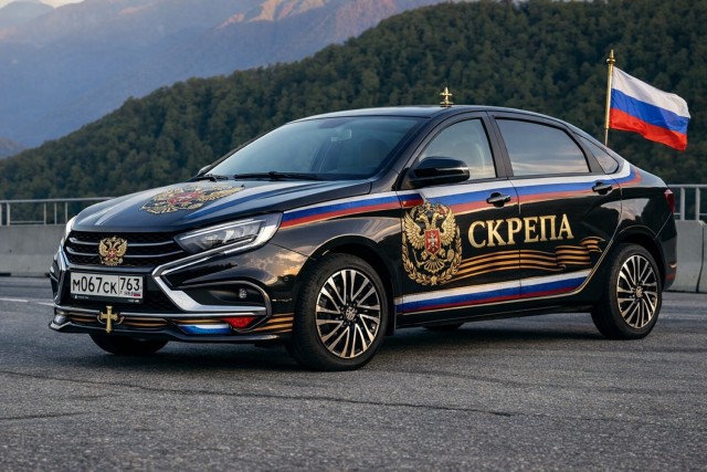 Новый Toyota RAV4 поступил в продажу в Китае, цена стартует от 152 тыс. юаней (1,75 млн рублей по курсу)