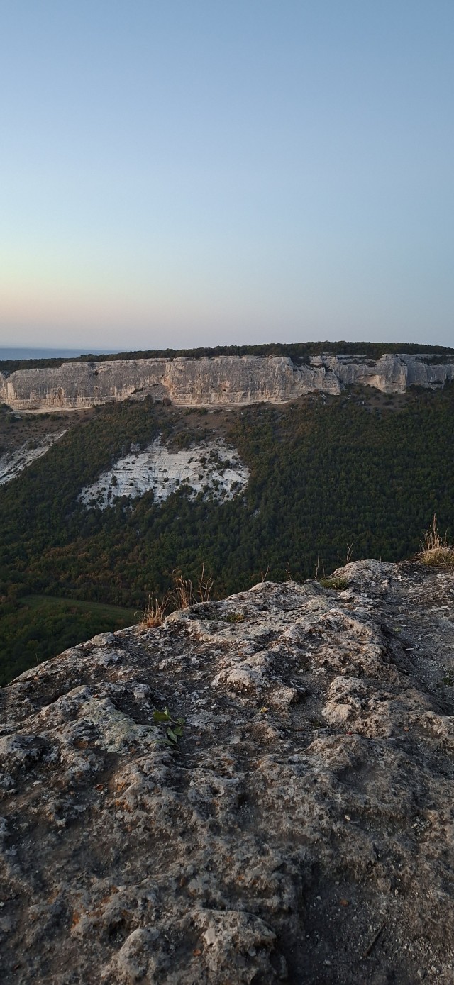 Мангуп-кале. Пещерный город в Крыму.
