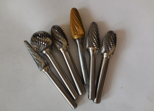 Расплавляющая дрель