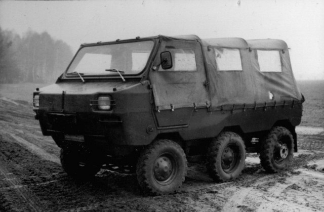 Игра на ЯПе: Угадай АВТО-9