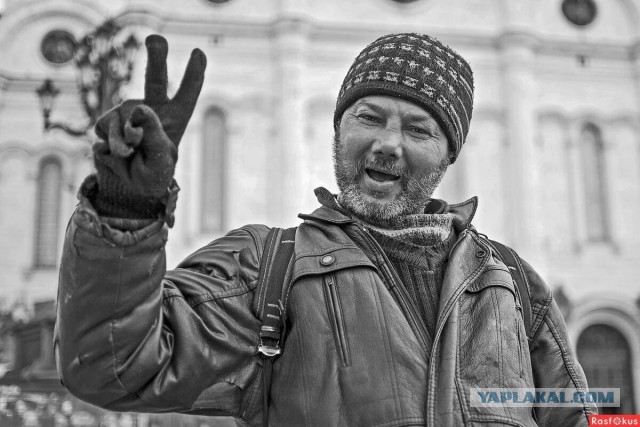 А московские полицейские выписали бездомному протокол за нарушение «режима самоизоляции»