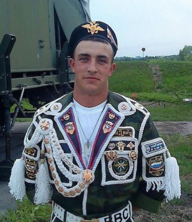 Нашел себе хобби - паракорд, жена ржет, а мне нравится