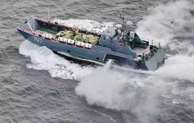 Обстрел острова Змеиный