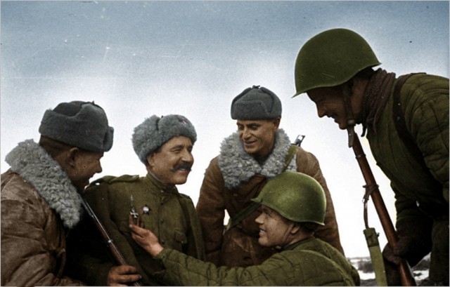 Фотографии связанных с историей Красной и Советской Армии.