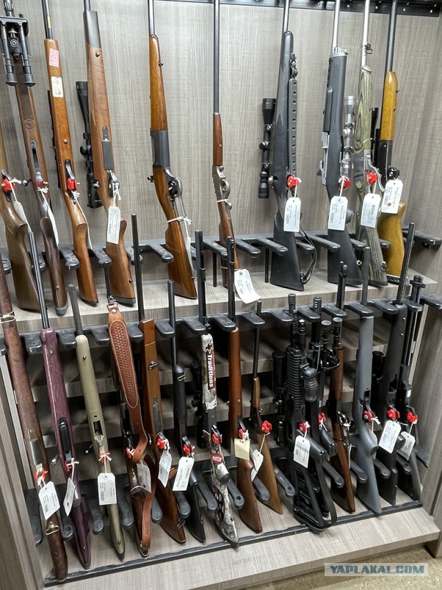 Поход в оружейный магазин в США
