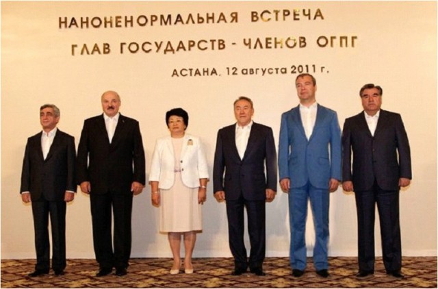 Телепузики.