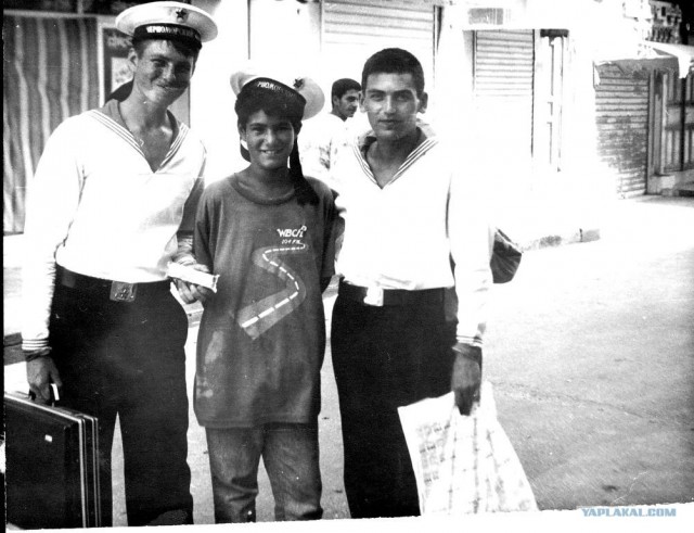 БПК"Способный" офиц визит в Порт-Луи 1973 год