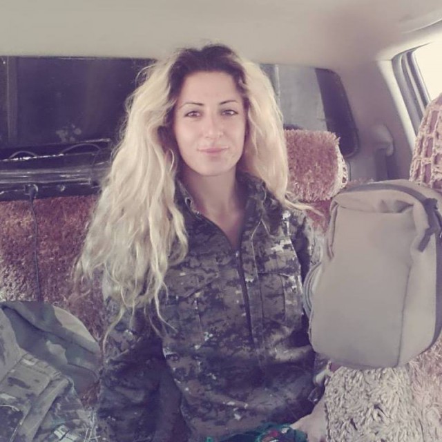 22-летняя блондинка убила 100 боевиков ИГИЛ