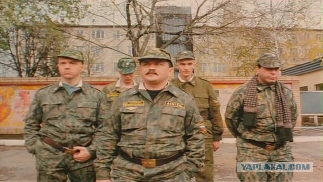 Армия, коммерс, борзота. Просто история из 90-х