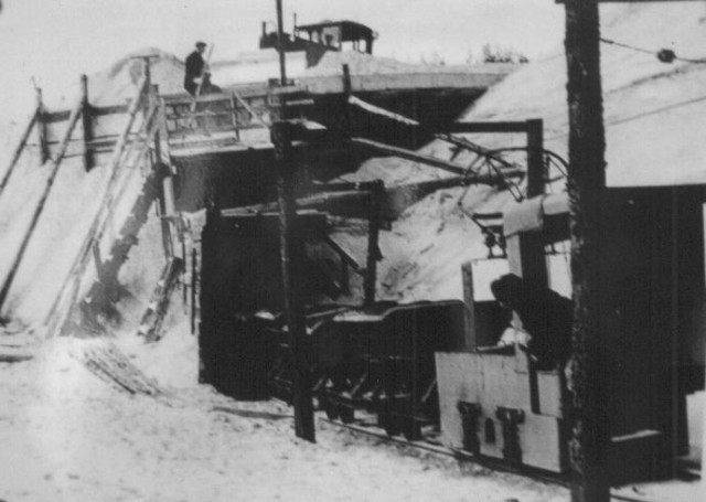Концентрационный лагерь на территории шахты. много текста и фото 1941-1944