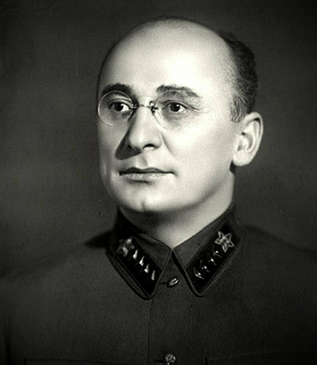 Советника главы "Роскосмоса" и журналиста Ивана Софронова задержали в Москве по подозрению в госизмене