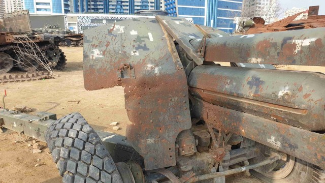 Выставка трофейной военной техники в Баку