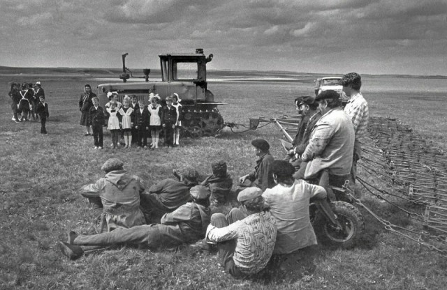 Фотографии из прошлого нашей страны - 33