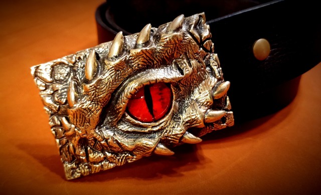 Сапожник с сапогами