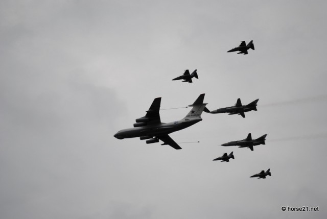 Самолеты над Москвой