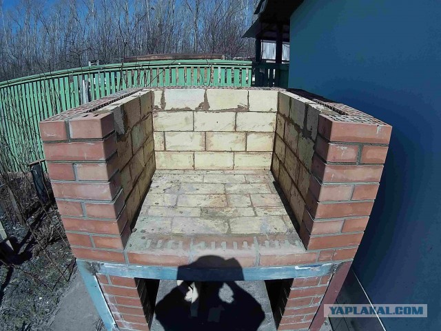 Барбекю из кирпича своими руками