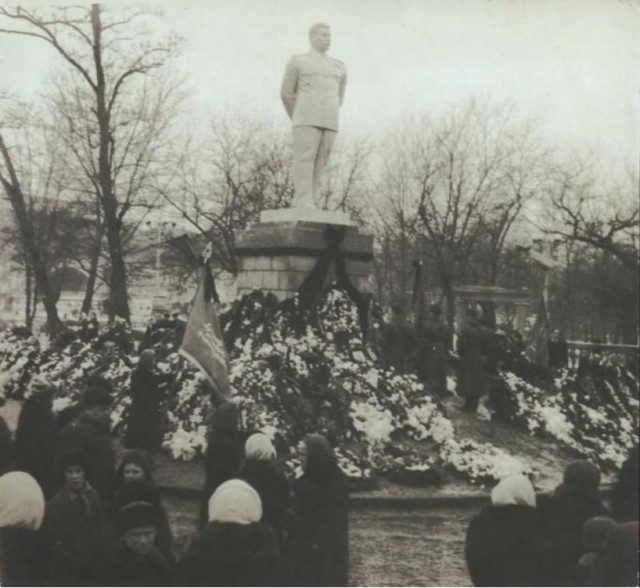 1953. Мартовские иды