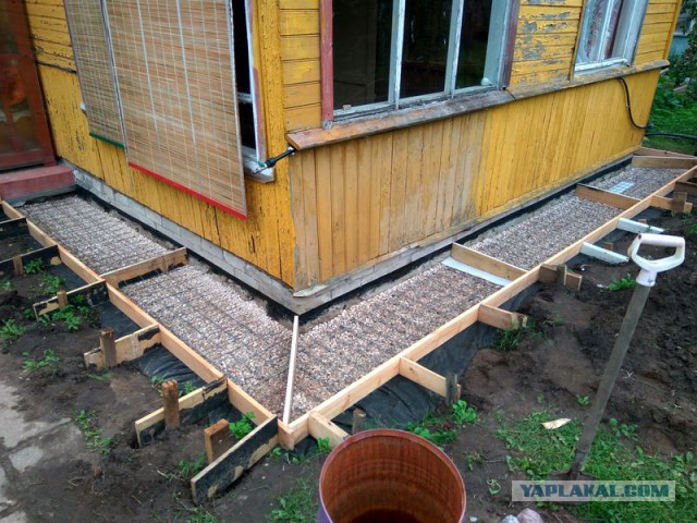 Перестройка старого дачного домика. Вторая половина лета 2017.