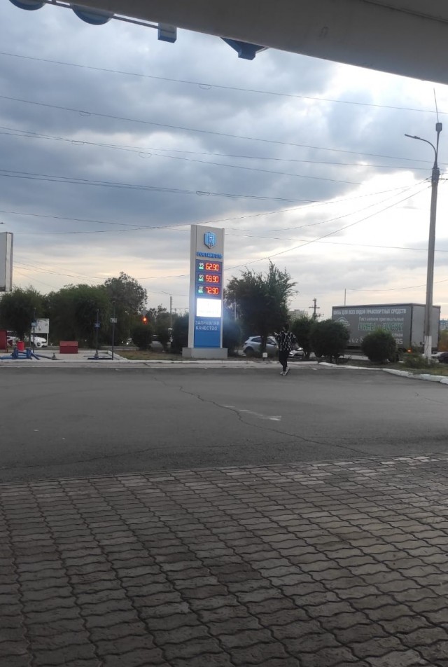 Бензин за ночь в Набережных Челнах подорожал почти на 6 рублей за литр