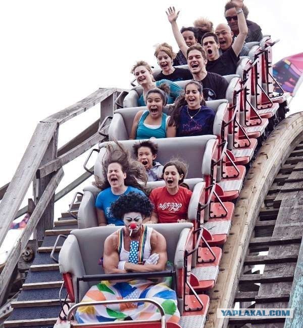 Сезон аттракционов заканчивантся., может эти лица для уголка падонка?