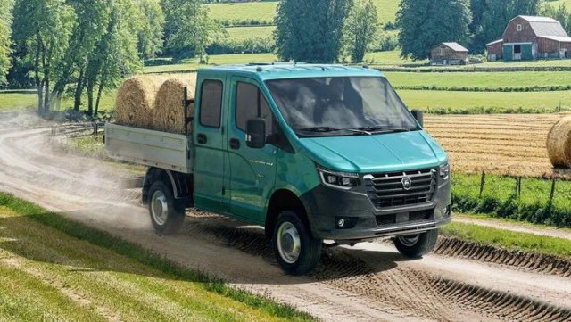 В России начались продажи полноприводных новых версий «ГАЗели» и «Соболя» для деревни и села