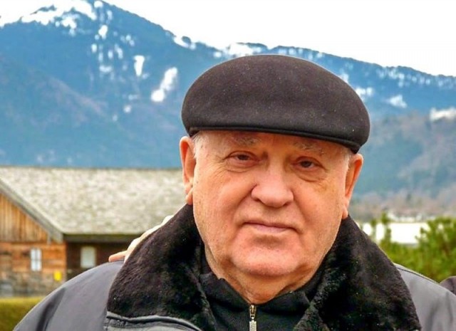 Доброволец  встретил Петра Порошенко