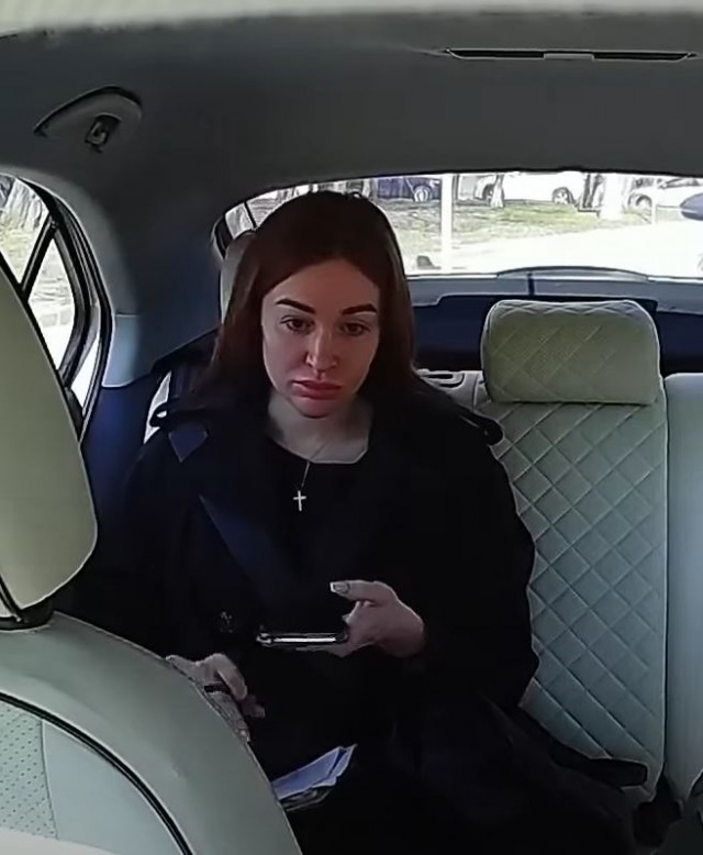Как киргизский таксист наехал на русского таксиста и хотел разбить машину