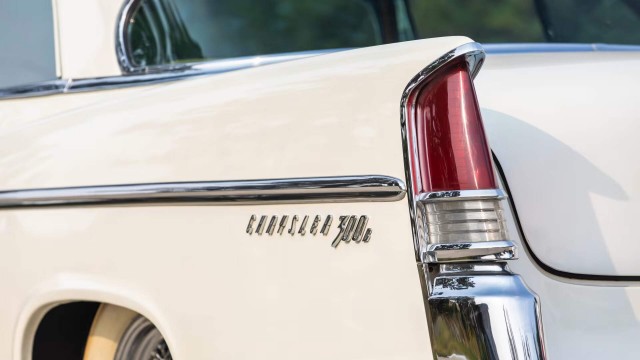 "Литерные трёхсотые". К юбилею Chrysler 300 красивых автофото пост