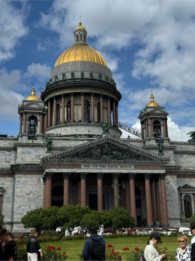 Ловите Исаакиевский собор сегодня