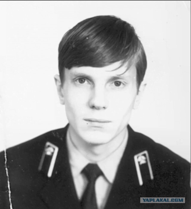 гр.Электроклуб - Школьница(1990)