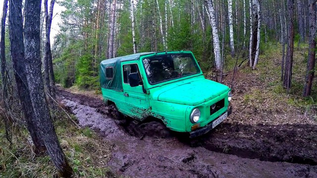 Как сделать из ЛуАЗа трактор