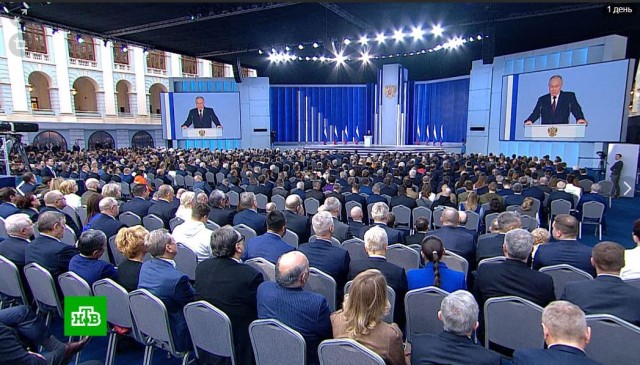 Самарский депутат Абдалкин прослушал послание Путина с лапшой на ушах. Кстати, в Госдуме уже возмутились и возбудились