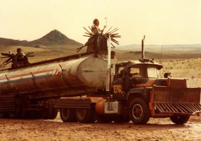 В Крыму ограничили продажу бензина до 20 литров в руки