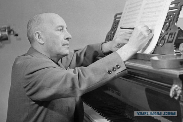 С песней ЛЕГКО НА СЕРДЦЕ!