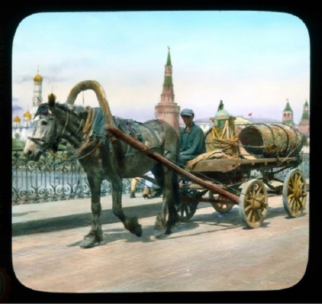 25 цветных фотографий Москвы и москвичей 1931 года