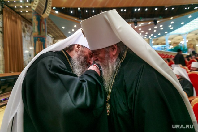 В разы больше, чем у чиновников: СМИ раскрыли ежемесячную зарплату священников