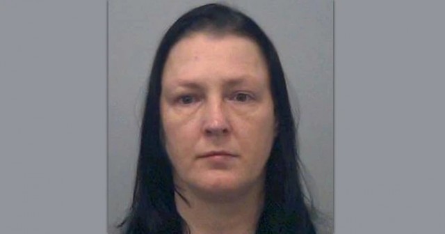 Женщину осудили на 3,5 года за минет британцу, спутавшему ее со своей женой