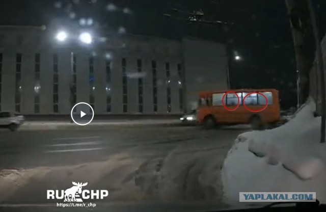 Как обычно говорит водитель этого автобуса: Авария? Только не в мою смену!