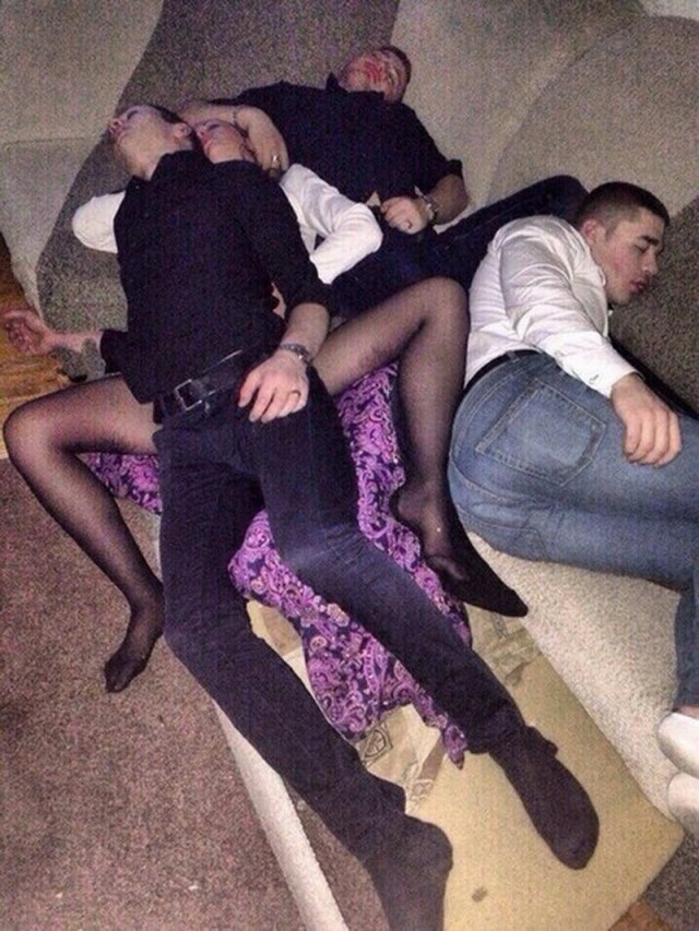 Ножки в нейлоне. Часть 3
