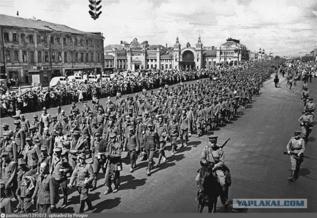 Военный парад у США и у Китая