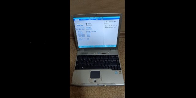 Ноутбук SAMSUNG X06