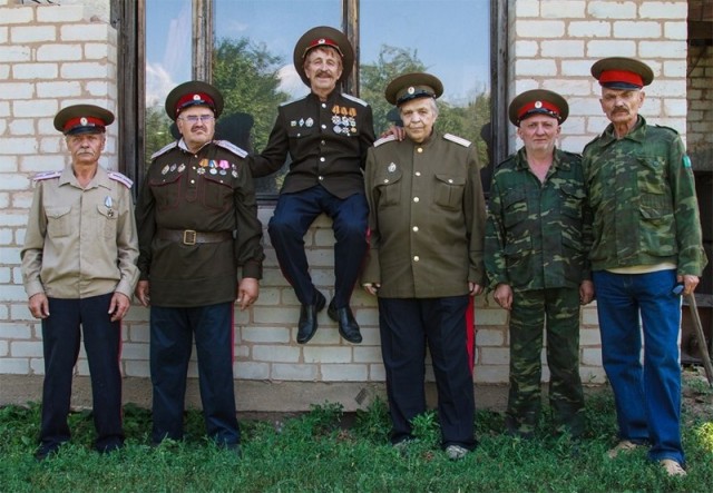 Как казаки по пятницам с коронавирусом борются